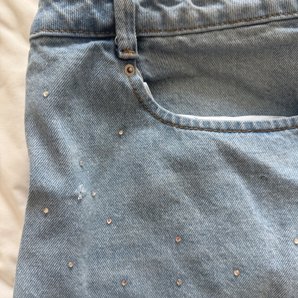 Jean - Picture 2 of 3